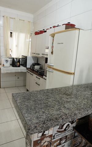 Casa à venda com 80m², 2 quartos e 1 vaga