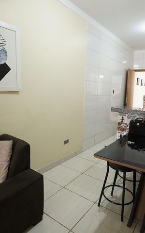 Casa à venda com 80m², 2 quartos e 1 vaga
