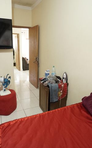 Casa à venda com 80m², 2 quartos e 1 vaga