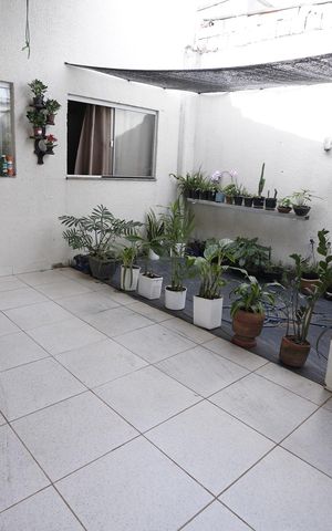 Casa à venda com 80m², 2 quartos e 1 vaga