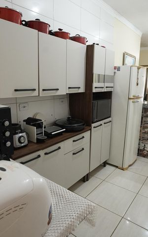 Casa à venda com 80m², 2 quartos e 1 vaga