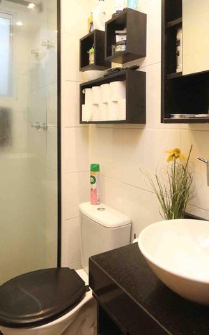 Apartamento à venda com 48m², 2 quartos e 1 vaga Apartamento à venda com 48m², 2 quartos e 1 vagaBanheiro