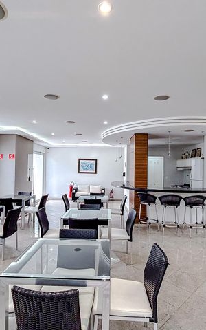 Apartamento à venda com 220m², 3 quartos e 4 vagasÁrea comum - Salão de festas