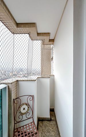 Apartamento à venda com 220m², 3 quartos e 4 vagasVaranda da Suíte