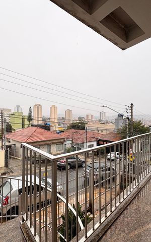 Casa à venda com 253m², 6 quartos e 5 vagas Casa à venda com 253m², 6 quartos e 5 vagasEntrada