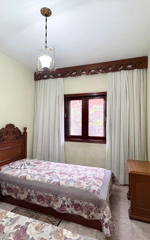 Casa à venda com 253m², 6 quartos e 5 vagas Casa à venda com 253m², 6 quartos e 5 vagasQuarto 1