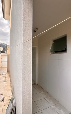 Casa de condomínio para alugar com 300m², 4 quartos e 3 vagas Casa de condomínio para alugar com 300m², 4 quartos e 3 vagasÁrea de Serviço