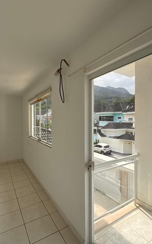 Casa de condomínio para alugar com 300m², 4 quartos e 3 vagas Casa de condomínio para alugar com 300m², 4 quartos e 3 vagasSuíte 2