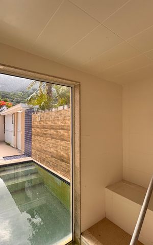 Casa de condomínio para alugar com 300m², 4 quartos e 3 vagas Casa de condomínio para alugar com 300m², 4 quartos e 3 vagasÁrea externa