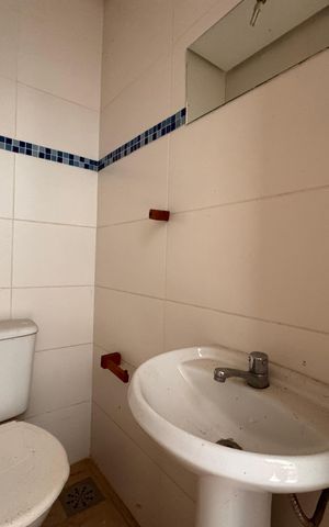 Casa de condomínio para alugar com 300m², 4 quartos e 3 vagas Casa de condomínio para alugar com 300m², 4 quartos e 3 vagasÁrea externa - Banheiro