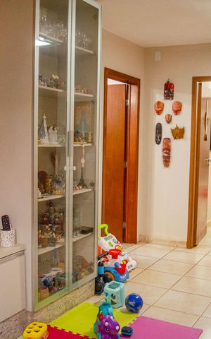 Casa à venda com 560m², 5 quartos e 2 vagas