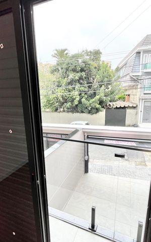 Casa à venda com 80m², 3 quartos e 2 vagasQuarto 3 - Suíte Varanda