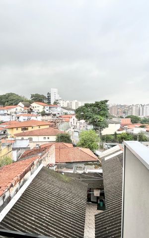 Casa à venda com 80m², 3 quartos e 2 vagasQuarto 1 Varanda