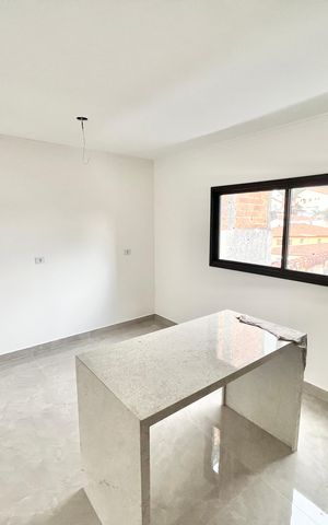 Casa à venda com 80m², 3 quartos e 2 vagasSala/Cozinha