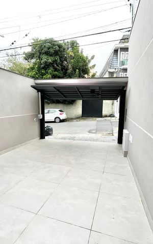 Casa à venda com 80m², 3 quartos e 2 vagasGaragem