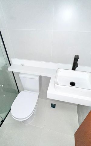 Casa à venda com 80m², 3 quartos e 2 vagasBanheiro