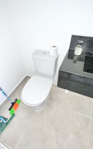 Casa à venda com 80m², 3 quartos e 2 vagasLavabo
