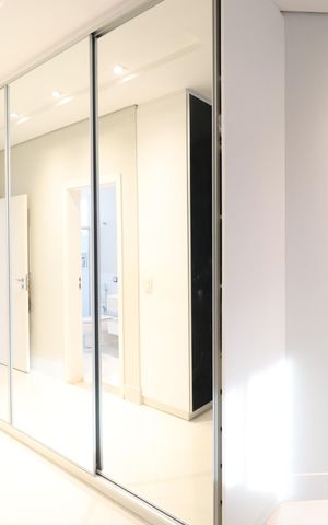 Casa de condomínio para alugar com 319m², 3 quartos e 4 vagasQuarto 1 - Suíte