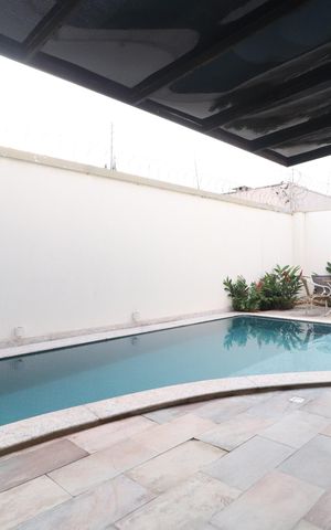 Casa de condomínio para alugar com 319m², 3 quartos e 4 vagasPiscina