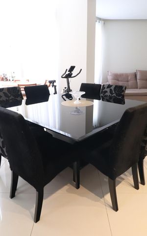 Casa de condomínio para alugar com 319m², 3 quartos e 4 vagasSala