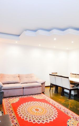 Casa à venda com 250m², 3 quartos e 4 vagasSala