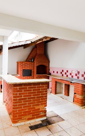 Casa à venda com 250m², 3 quartos e 4 vagasÁrea gourmet