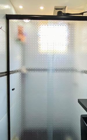 Apartamento à venda com 48m², 2 quartos e 1 vaga Apartamento à venda com 48m², 2 quartos e 1 vagaBanheiro
