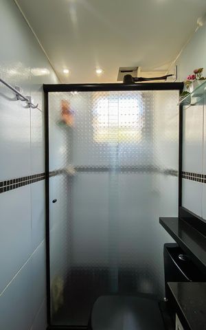 Apartamento à venda com 48m², 2 quartos e 1 vaga Apartamento à venda com 48m², 2 quartos e 1 vagaBanheiro