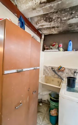 Casa à venda com 120m², 2 quartos e 1 vaga Casa à venda com 120m², 2 quartos e 1 vagaÁrea de Serviço