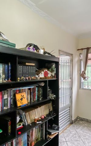 Casa à venda com 120m², 2 quartos e 1 vaga Casa à venda com 120m², 2 quartos e 1 vagaSala