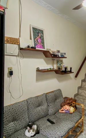 Casa à venda com 120m², 2 quartos e 1 vaga Casa à venda com 120m², 2 quartos e 1 vagaSala