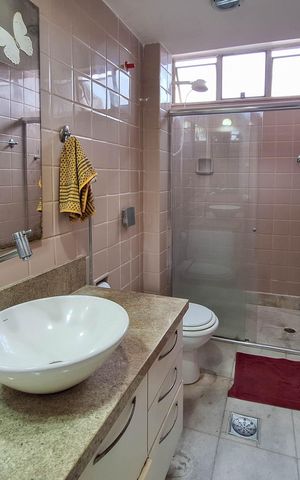 Apartamento à venda com 98m², 3 quartos e 1 vaga Apartamento à venda com 98m², 3 quartos e 1 vagaBanheiro Social