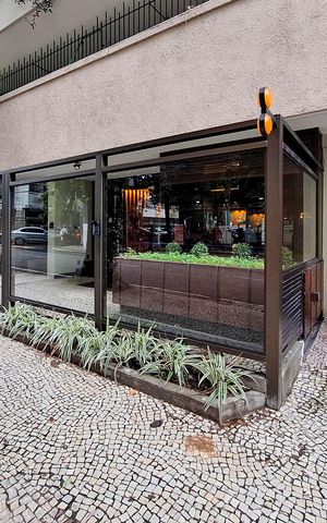 Apartamento à venda com 98m², 3 quartos e 1 vaga Apartamento à venda com 98m², 3 quartos e 1 vagaFachada