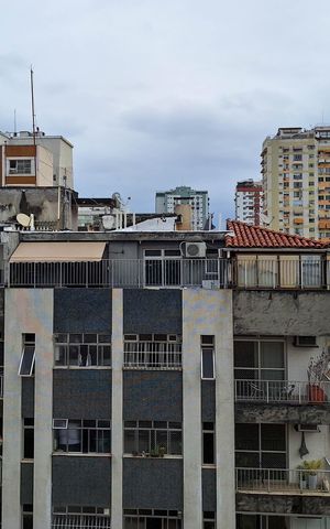 Apartamento à venda com 98m², 3 quartos e 1 vaga Apartamento à venda com 98m², 3 quartos e 1 vagaSala