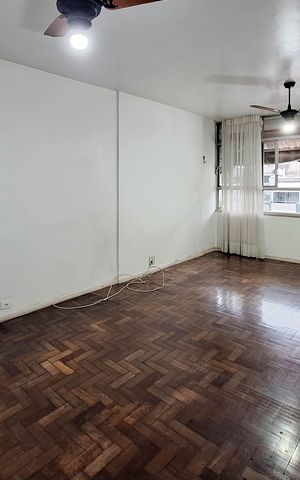 Apartamento à venda com 98m², 3 quartos e 1 vaga Apartamento à venda com 98m², 3 quartos e 1 vagaSala