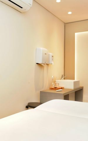 Apartamento à venda com 145m², 2 quartos e 2 vagas Apartamento à venda com 145m², 2 quartos e 2 vagasÁrea comum - Sala de massagem