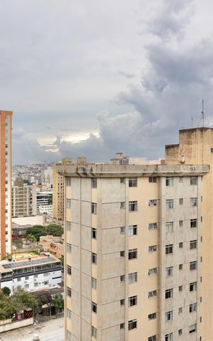 Apartamento à venda com 145m², 2 quartos e 2 vagas Apartamento à venda com 145m², 2 quartos e 2 vagasVista