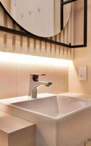 Apartamento à venda com 145m², 2 quartos e 2 vagas Apartamento à venda com 145m², 2 quartos e 2 vagasSuíte - Banheiro