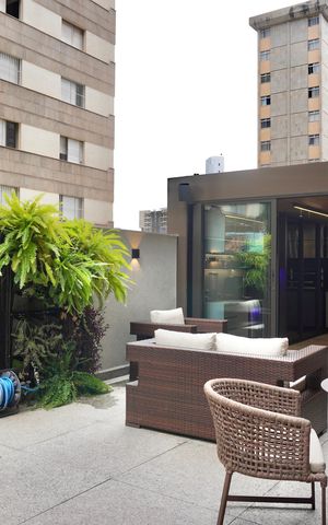 Apartamento à venda com 145m², 2 quartos e 2 vagas Apartamento à venda com 145m², 2 quartos e 2 vagasÁrea externa