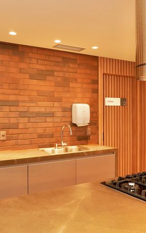 Apartamento à venda com 145m², 2 quartos e 2 vagas Apartamento à venda com 145m², 2 quartos e 2 vagasÁrea comum - Salão de festas