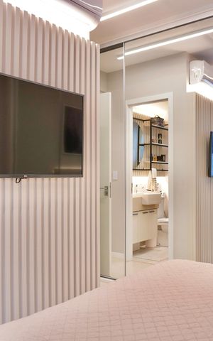 Apartamento à venda com 145m², 2 quartos e 2 vagas Apartamento à venda com 145m², 2 quartos e 2 vagasSuíte