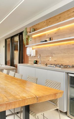 Apartamento à venda com 145m², 2 quartos e 2 vagas Apartamento à venda com 145m², 2 quartos e 2 vagasÁrea comum - Área Gourmet