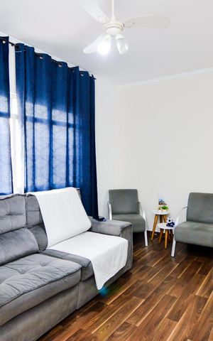 Casa à venda com 250m², 2 quartos e 2 vagasSala