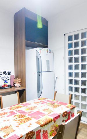 Casa à venda com 250m², 2 quartos e 2 vagasCozinha