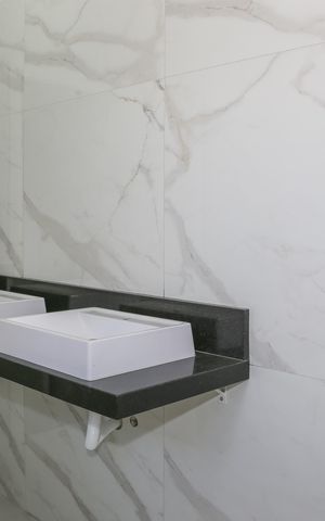 Casa à venda com 195m², 3 quartos e 2 vagasBanheiro da Suíte