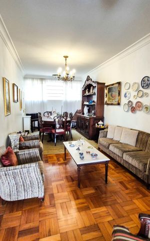 Apartamento à venda com 157m², 3 quartos e 1 vaga Apartamento à venda com 157m², 3 quartos e 1 vagaSala de Jantar