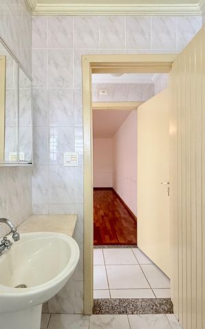 Casa à venda com 85m², 2 quartos e sem vaga Casa à venda com 85m², 2 quartos e sem vagaBanheiro