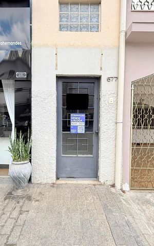 Casa à venda com 85m², 2 quartos e sem vaga Casa à venda com 85m², 2 quartos e sem vagaFachada