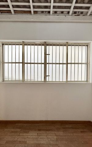 Casa à venda com 85m², 2 quartos e sem vaga Casa à venda com 85m², 2 quartos e sem vagaSacada