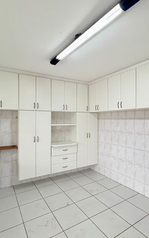 Casa à venda com 85m², 2 quartos e sem vaga Casa à venda com 85m², 2 quartos e sem vagaCozinha